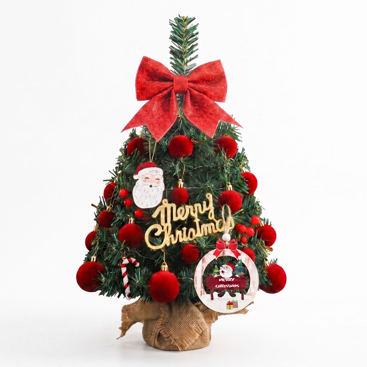 Kompakter Mini-Weihnachtsbaum als festliche Tischdekoration