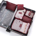 Ordentlich gepackter Koffer mit PackNestia Organizern für stressfreies Reisen