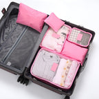 PackNestia Packwürfel auf einer Reiseunterlage zur Vorbereitung des Koffers