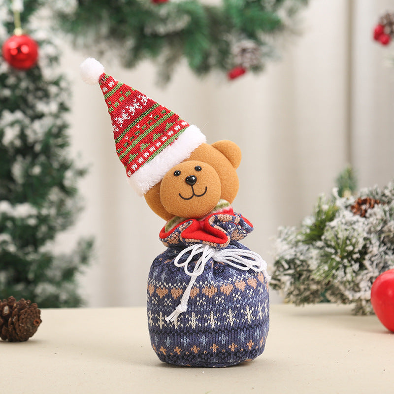 Weihnachtlicher Kranz zur stilvollen Dekoration im Innenbereich