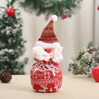 Festlicher Kranz als weihnachtlicher Schmuck für verschiedene Räume