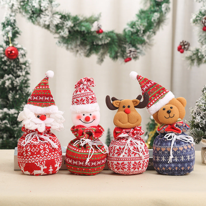 Festlicher Weihnachtskranz als dekorativer Blickfang für die Weihnachtszeit