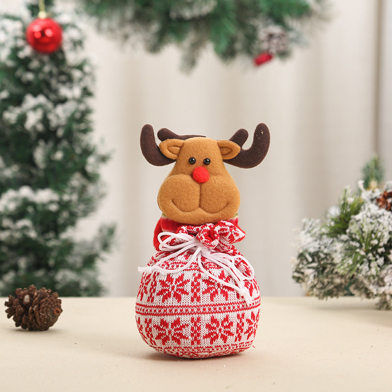 Dekorativer Weihnachtskranz für die Advents- und Weihnachtszeit