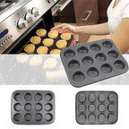 Muffinblech mit zwölf Backmulden für die heimische Küche