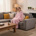 Kuschelvaro Hoodie in seitlicher Ansicht für maximale Bewegungsfreiheit