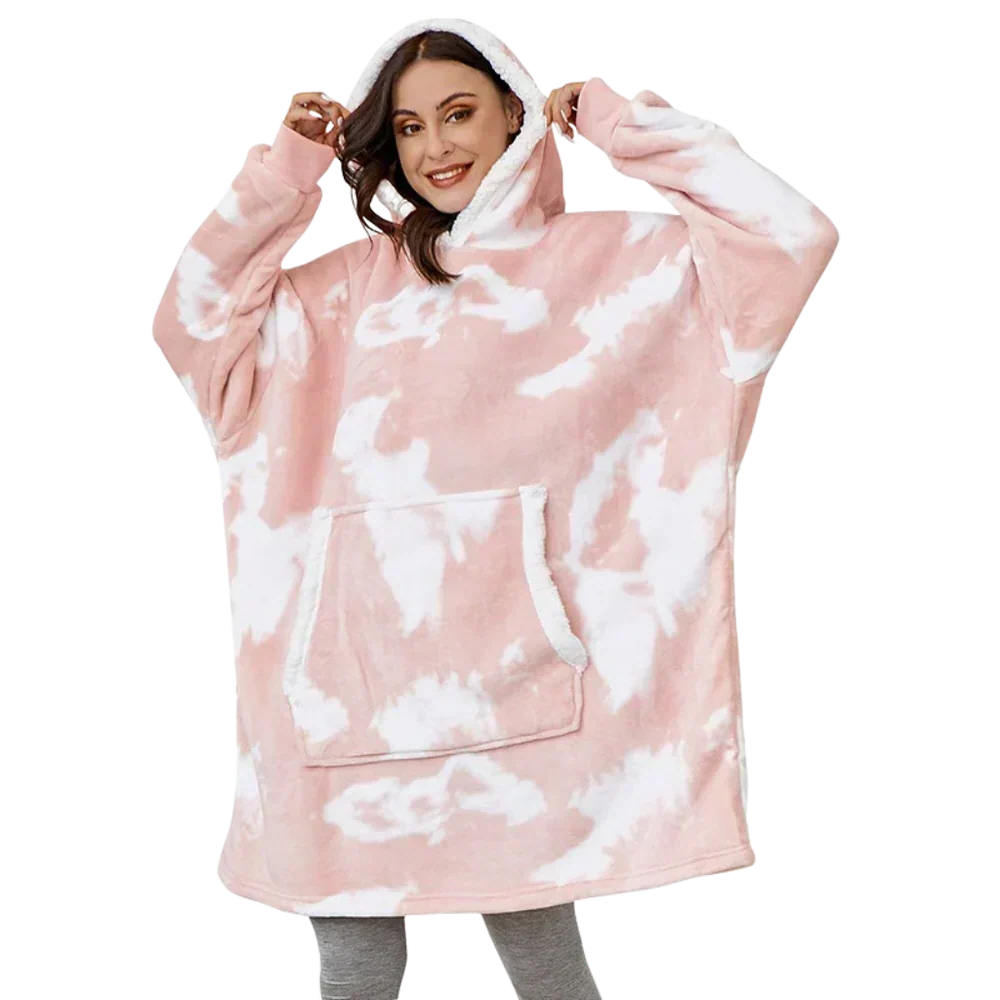 Kuschelvora Decken-Hoodie beim Entspannen auf dem Sofa